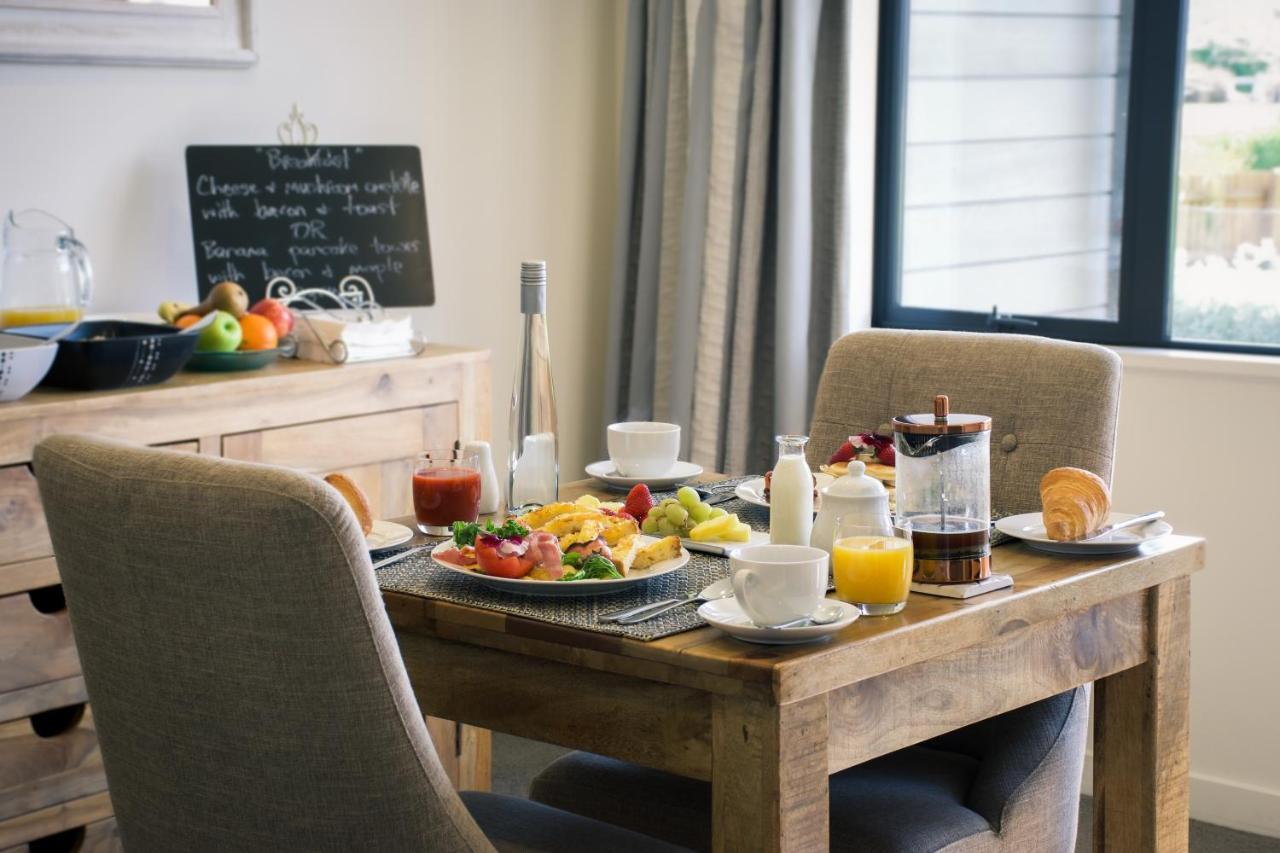 Copper Beech Wanaka - Luxury Accommodation ภายนอก รูปภาพ