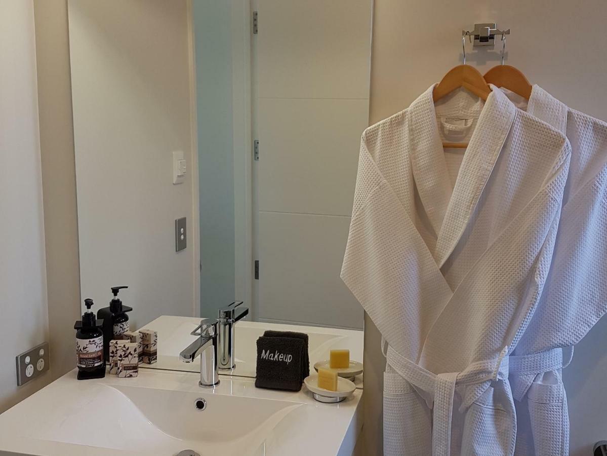 Copper Beech Wanaka - Luxury Accommodation ภายนอก รูปภาพ